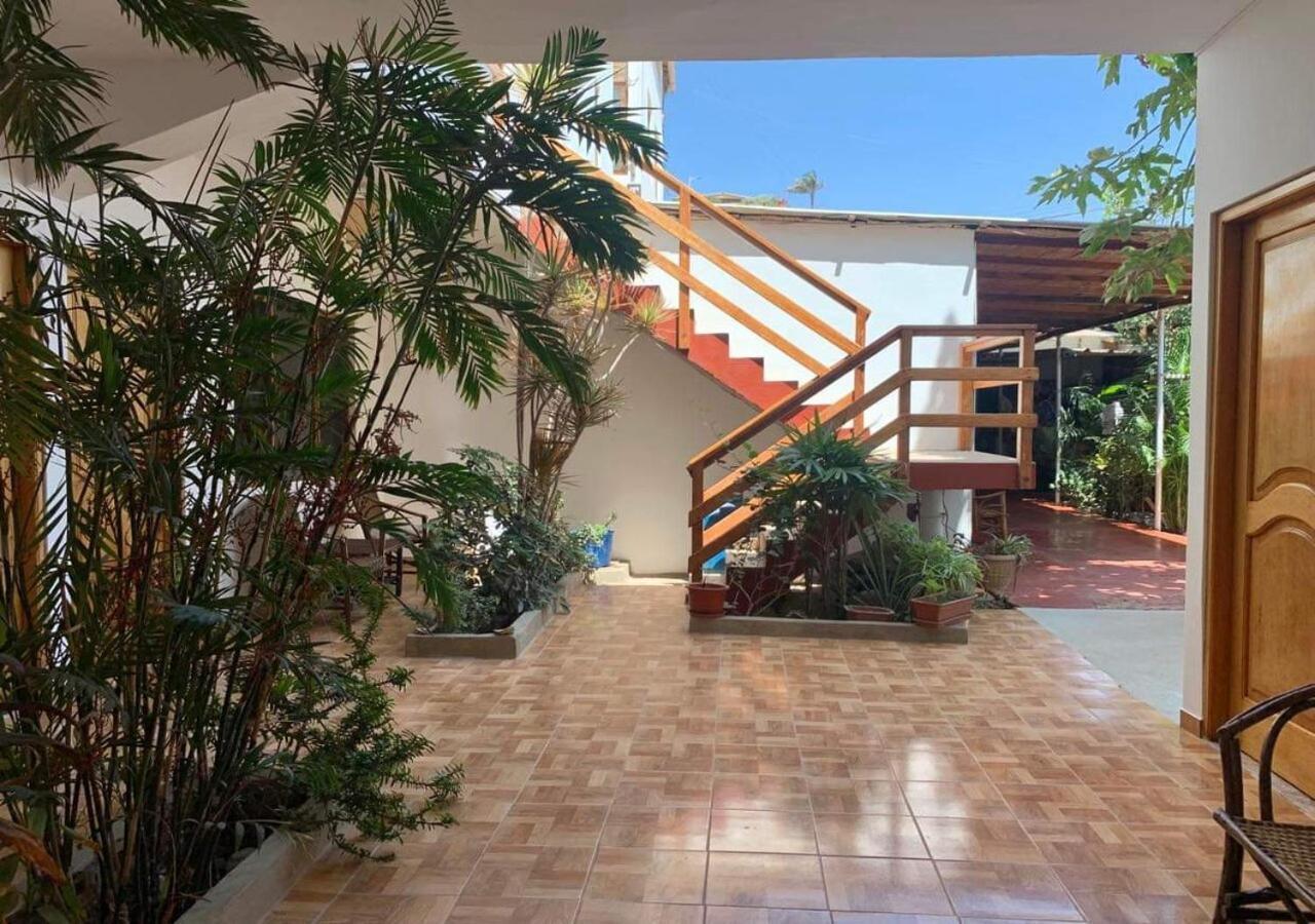 Hospedaje Costa Norte Máncora Esterno foto